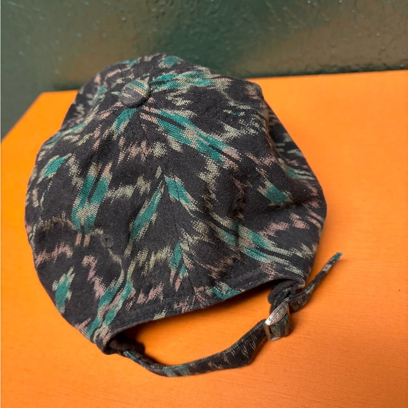 Supreme Multicolor Patterned Hat - Picture 4 of 5